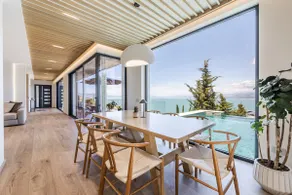 Horizon Villa Luxurious Lakefront Retreat by PikHost - Image 4