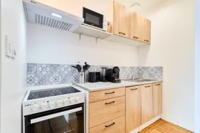 Spring • Downtown Station • Spacious • Netflix - Image 2