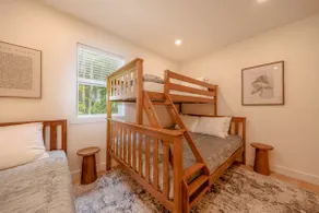 Newly Built 2 BR APT in SWH! [Backside Bungalow] - Image 4