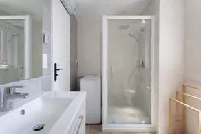 Curie 1er - Cozy & quiet apartment 5 min from the train station - Image 4
