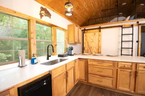 Luxury Off-Grid Retreat | Lakeside Treehouse - Image 5