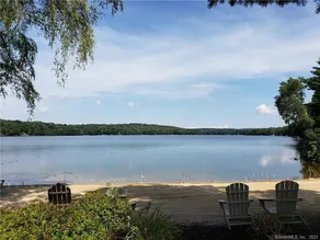 Woodridge Lake Escape on CT Wine Trail - Image 5