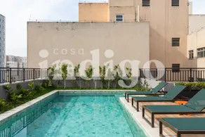 Unique design | rooftop pool, near subway - Image 2