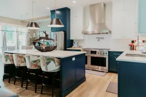 Carlton Landing- Wrigley Retreat - Image 4