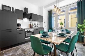 Modern Suite - Central - free Parking - Netflix - Image 2