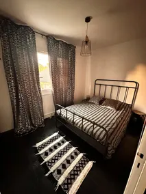 Quiet townhouse - Image 4
