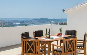 Penthouse overlooking Split w/ Pool and BBQ - Image 4