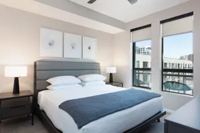 Modern 2 Bed | Luxurious Amenities - Image 3