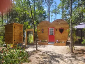 Heart of Dunnellon cabin - Image 4