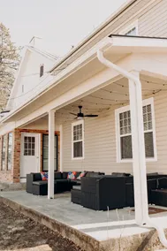 Farmhouse (Family-friendly/Sleeps 10) - Image 2