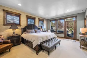 Brasada Getaway-> Privacy, Hot Tub & Theater Room! - Image 4