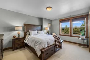 Brasada Getaway-> Privacy, Hot Tub & Theater Room! - Image 3