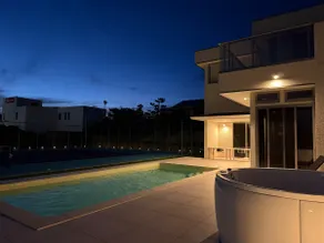 You can enjoy a private tennis court, heated pool, hot tub, sauna, and BBQ. - Image 4