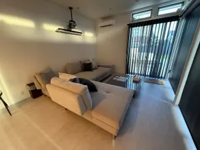 You can enjoy a private tennis court, heated pool, hot tub, sauna, and BBQ. - Image 5