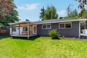 Modern 4BR w/ AC + Yard Near Airport - Image 5