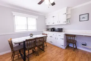 Stylish 5BR Milford Escape Near Silver Sands - Image 5