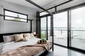 [Casa Luna] Chic Lakehouse | BBQ | HotTub | LakeViews - Image 4