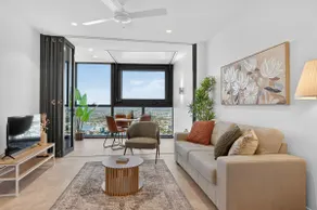 Sky High Zen at Queens Wharf Level 59 - Image 4