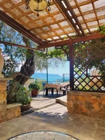 House with Garden and Sea View - Image 3