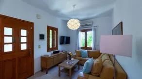 SeawoodBreeze - 3BR Family Villa with Pool, Garden & BBQ near Beach - Image 5