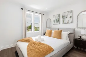 Charming Urban Escape! - Image 5