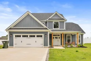 Stylish 4BR w/ Huge Fenced Yard in Greer - Image 2