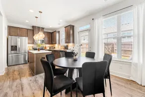 Modern 3BR Home Near Mall of Georgia - Image 2