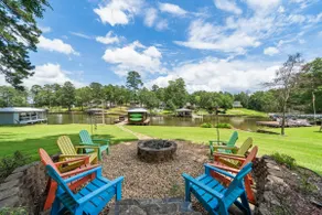Family-Friendly, Sleeps 8, Kayaks, + More! - Image 1