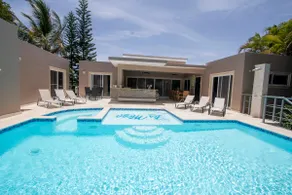 Caribbean Paradise • 5BR Villa w/ Pool & BBQ - Image 2