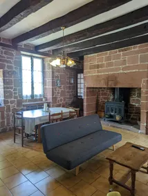 L'écrin Rouge - Inner courtyard, Collonges-la-rouge - Image 3