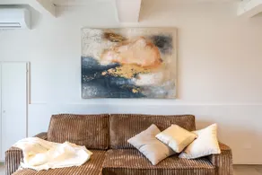 Charming Cottage with Beautiful Private Pool - Image 4