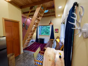 Alaskan Cabin Retreat with Wood Fired Sauna - Image 5