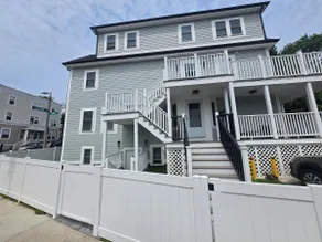 2BR Lower Garden-Level Apt 20min (Downtown Boston) - Image 4