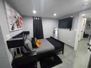 2BR Lower Garden-Level Apt 20min (Downtown Boston) - Image 5