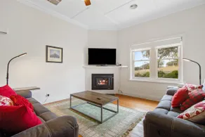 Lambert Estate Retreat - Image 3