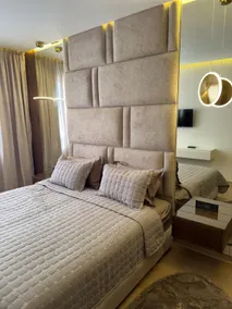 Stylish Apartment with Pool & City View near Beach - Image 2