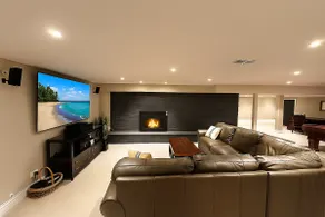 Spacious Home-Great Lakes Close-Quiet Location - Image 3