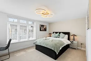 6 Beds/3Bath Modern Contractor-FamilyHome-Driveway - Image 3
