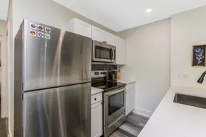 Stylish 1BR Sleeps 4 | Short North | Free Parking - Image 5
