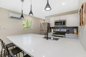 Stylish 1BR Sleeps 4 | Short North | Free Parking - Image 3