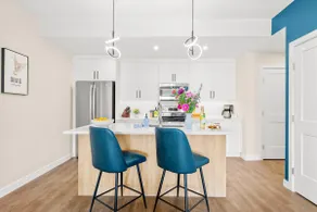 Modern 2BR Golden Retreat w/ BBQ + Stunning Views! - Image 2