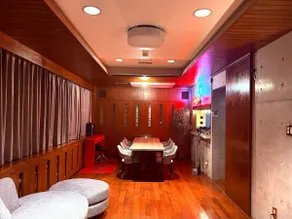 Accommodates up to 8 people/5 floors whole house rental (including rooftop)/convenient transportation, close to Naha Airport and port/piano - Image 2