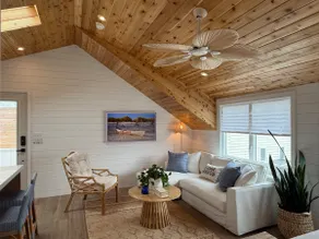 BRAND NEW Boutique Loft King Condo ”Sandcastle” - Image 5
