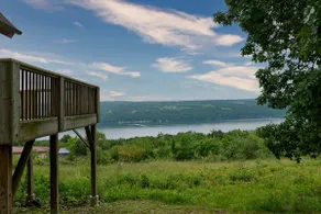 Stunning Lake View w/King Bed in Wine Country - Image 5
