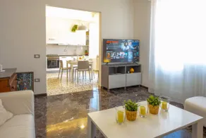 Elegant 2-Suite Residence, near the Thermal Baths - Image 2