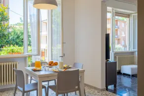 Elegant 2-Suite Residence, near the Thermal Baths - Image 3