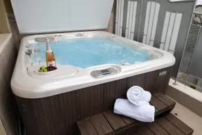Tel Mond Villa - Stunning 4 bedroom villa with Jacuzzi - Image 2