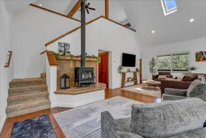 Home in Nature | Full kitchen | Sleeps 10 - Image 2