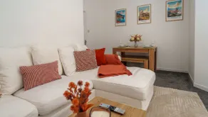 Modern 1 Bedroom Apartment - The Den - Image 2