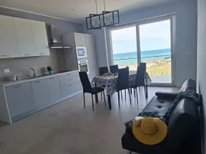 Beachfront dream – 2 Bedrooms with Wow View! - Image 3